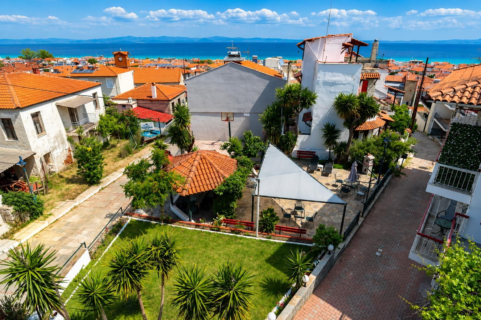Comfortable apartments in Polychrono, Halkidiki